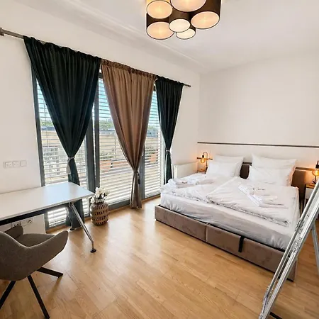 Penthouse Karlin Πράγα