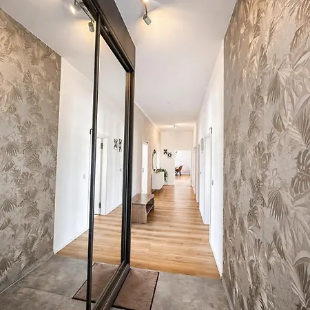 Penthouse Karlin *